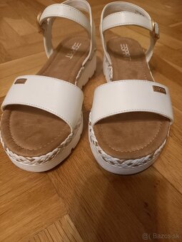 Sandále obuté 1x veľkosť 38 - 2