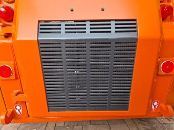 Locust - zadný kryt - mriežka - 2