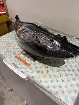 Predné svetlo TYC 20-11815-05-2 - 2