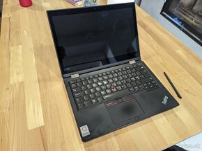 Lenovo Thinkpad Yoga L390 - dotykový,intel 8 jadro i5, 16GB - 2