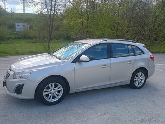 Chevrolet Cruze SW - 2