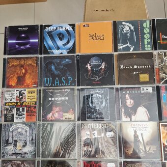 CD-čka..DEEP PURPLE,DOORS,NIGHTWISH,LED ZEPPELIN,TRIVIUM... - 2