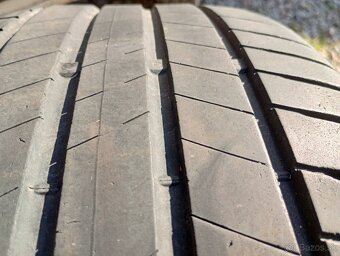 Predam 2ks pneu 245/40/r19 letne 94W Bridgestone - 2