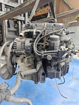 Motor Skoda Superb 1 2.0 103 kW VW Passat B5 - 2
