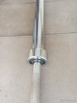 Olympijská tyč GORILLA SPORTS 220 cm/50 mm -NOVÁ za 1/2 ceny - 2