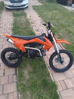 Predám Pitbike 125 - 2