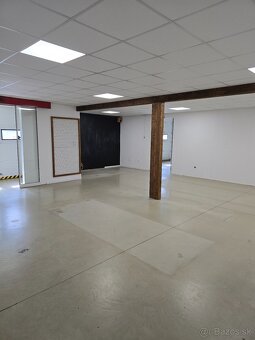 Predajňa a sklady v centre Žiliny s parkovaním - 2