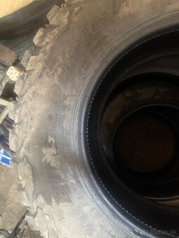 BFgoodrich mud terrain 255/70 R16 - 2