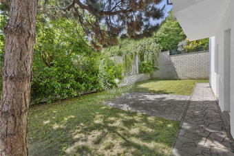 NOVOZREKONŠTRUOVANÝ 3PODLAŽNÝ ROD. DOM SO ZÁHRADOU POD LESOM - 2