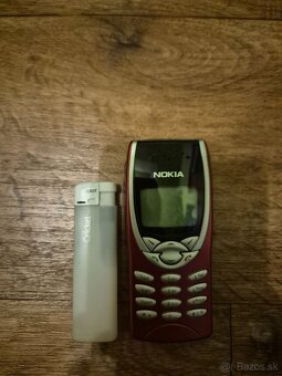 Nokia 8210 - 2