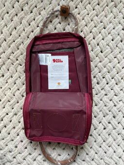 Batoh Fjällräven Kanken vínový s hnedými prvkami 7L - 2