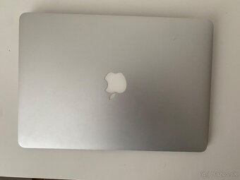MacBook Air 13 palcový, 2015 - 2