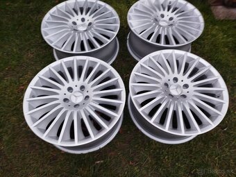 19" AMG Mercedes - 2