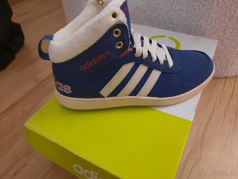 Dievčenska zimna obuv zachovalom stave , - 2