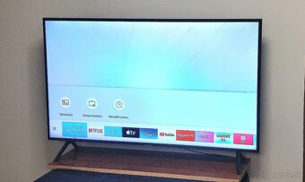 49" Samsung 4K UHD Smart TV +HDR - 2
