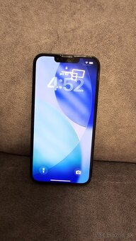 Predám iPhone 13 – Midnight - 2