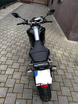Yamaha mt09 - 2