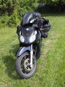 Piaggio Carnaby 125 - 2