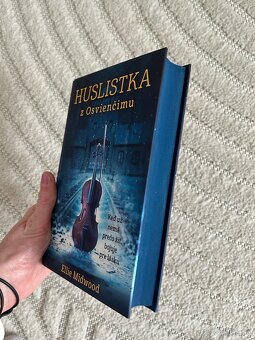 Huslistka z Osvienčimu Ellie Midwood - 2
