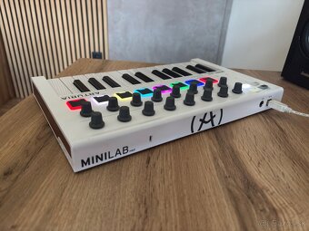 Arturia MIDI keyboard - 2