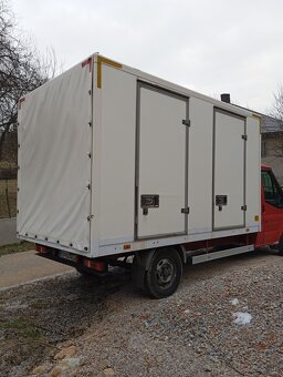Ford Transit 2,2 izoterma - 2