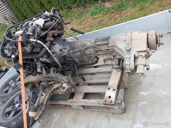 Rozpredám motor Mercedes, Chrysler, Jeep Om642 - 2