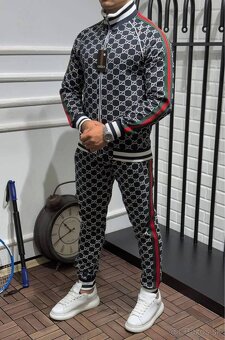 Gucci cierna súprava - 2