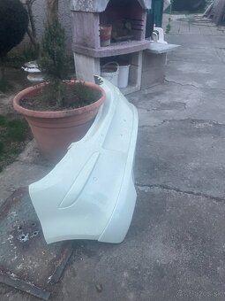 Predám originál zadný nárazník na Opel Corsa D - 2