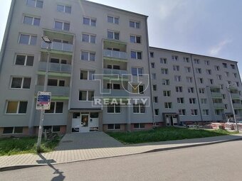 NA PREDAJ 2- IZBOVÝ BYT V TRENČ. TEPLICIACH, SNP 67 M2 S... - 2