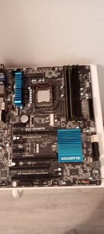 Zakladna Doska s RAM kartamy a Procesorom - 2