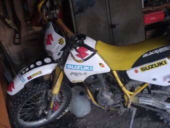 Predám suzuki dr 350 - 2