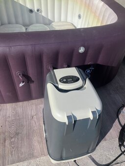 Predám nafukovaciu vírivku Lay-Z-Spa Maldives HydroJet Pro - 2