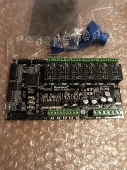 MKS RUMBA32 V1.0 + 6× TMC2209 (nové, s chladičmi)
 - 2