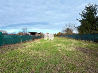 Rodinný dom s veľkým pozemkom v obci Čakajovce - 2