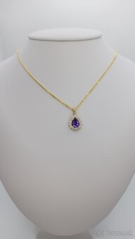 Zlatý náhrdelník s fialovym kamenom - 2