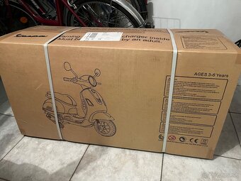 Detsky elektricky skuter Vespa - 2