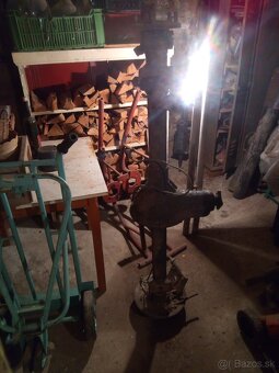 Volga 2410 zadna naprava - 2