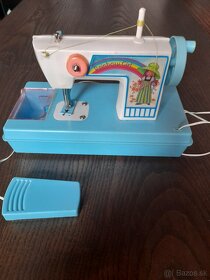 RETRO,HRAČKY, BÁBIKY, VLAK.. - 2