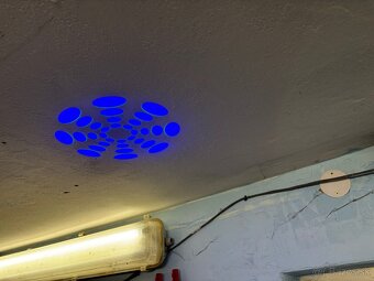 Otočné hlavy LED - 2