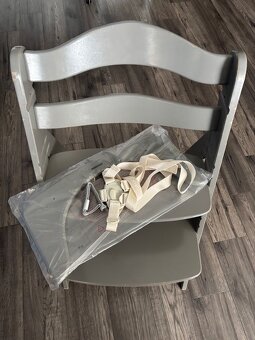 Predám rastúcu detskú stoličku Hauck Alpha+ - 2