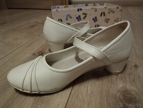 Biele topánky - 2