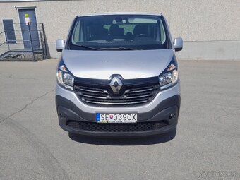 Renault Trafic minibus - 2