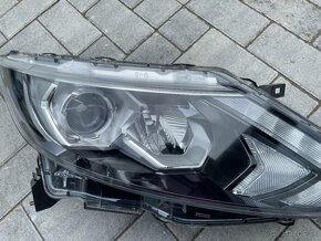 NISSAN QASHQAI II Full LED svetlomet pravy - 2