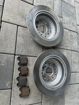 Predám zadné kotúče platničky Brzdy Lexus IS200 mk1 98-05 - 2