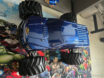 Traxxas E-Maxx 1/8 - 2