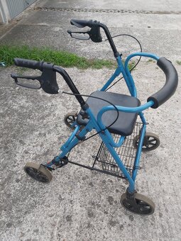 Štvorkolesové chodítko pre seniorov - 2