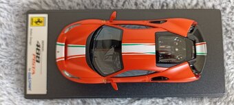 Predám model Ferrari 488 Pista Piloti 1;43 Looksmart - 2