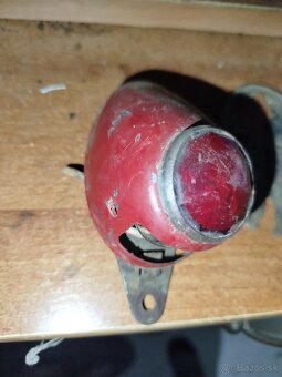 Predám zadné svetlo na Jawu 555. - 2