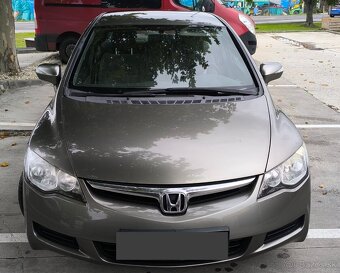 Honda Civic 1.8 VTEC 103kW - 2