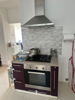 Kuchynská linka - 2